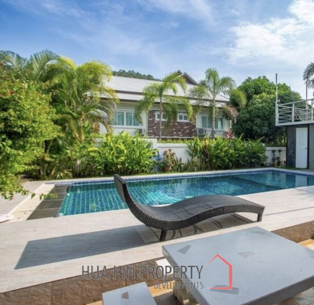 PANORAMA  : 3 bed pool villa