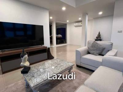 Beach Side With Seaview Villa - 50 meters from the beach
