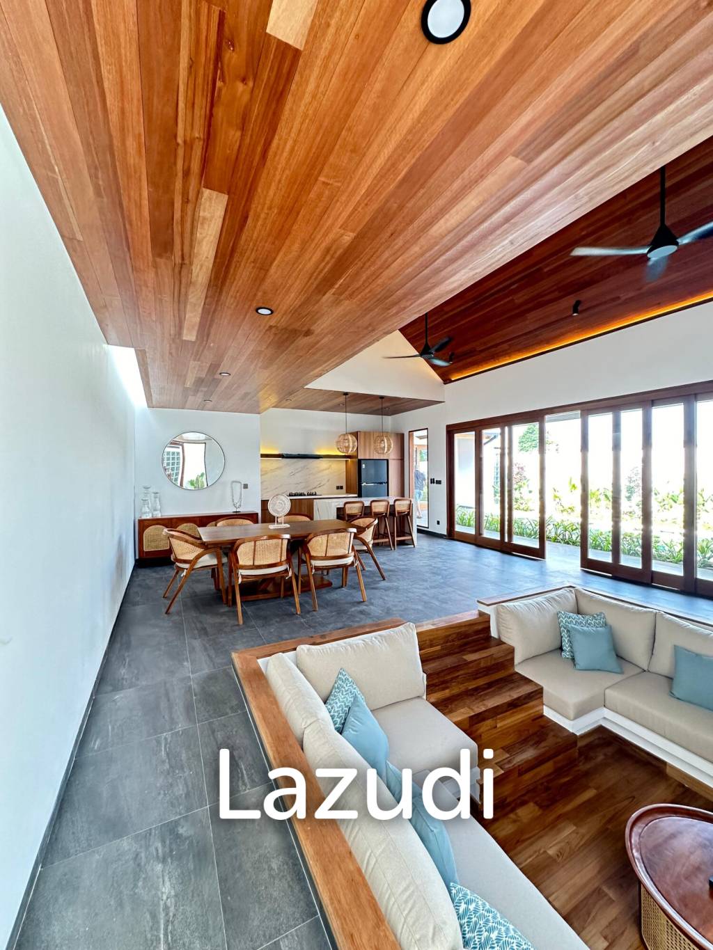 Brand new Beach side Villa in Sanur