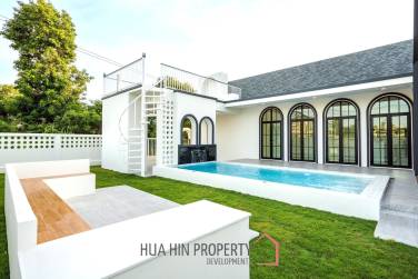 3 Bed 3 Bath 205 SQ.M Arty Perfect Home 3 Bed 3 Bath 205 SQ.M Arty Perfect Home