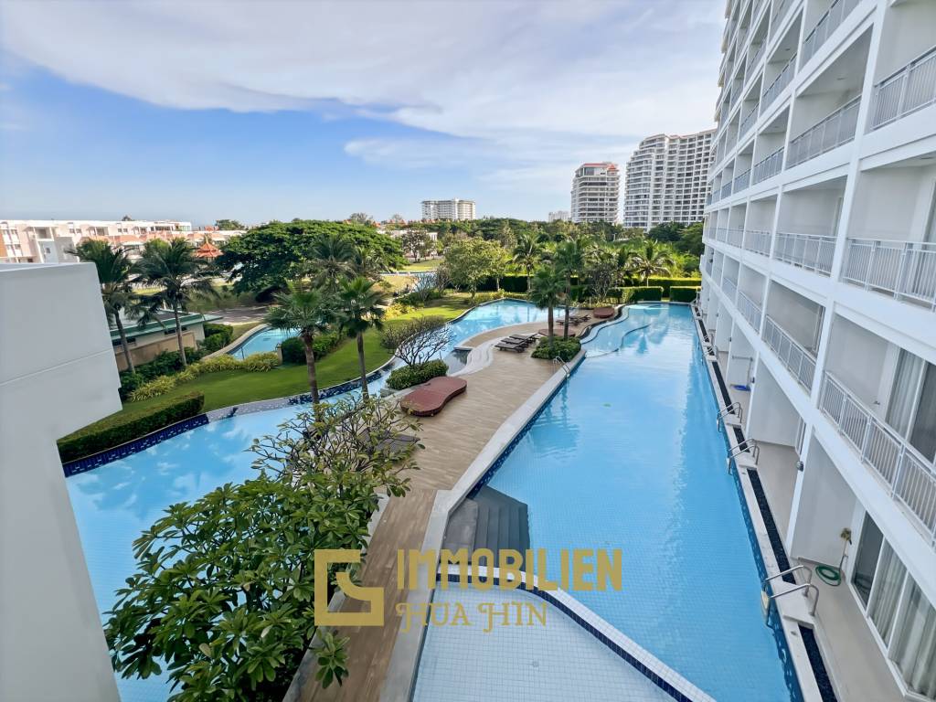 Charming 2-Bedroom Condo for Sale in Boathouse Hua Hin!