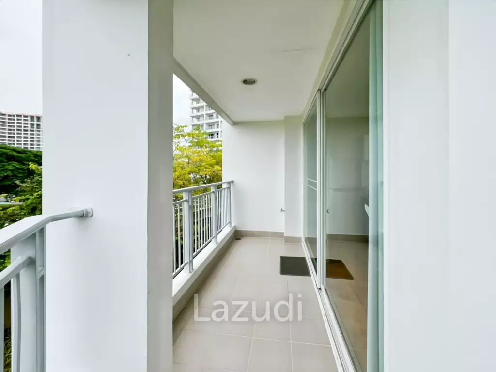 Charming 2-Bedroom Condo for Sale in Boathouse Hua Hin!