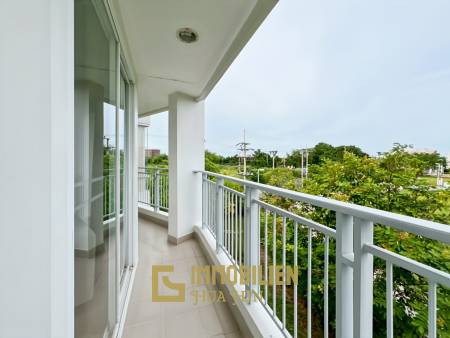 คอนโด 2 ห้องนอนพร้อมเฟอร์นิเจอร์ครบโครงการ Boathouse Hua Hin ชะอำ