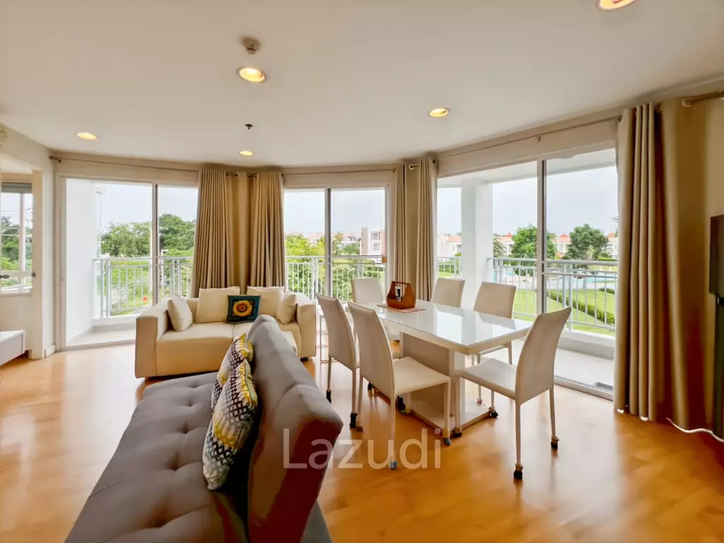 Charming 2-Bedroom Condo for Sale in Boathouse Hua Hin!