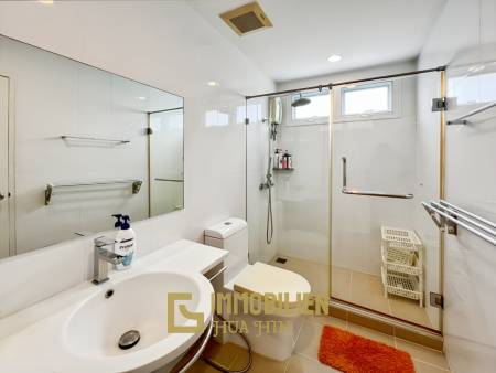 คอนโด 2 ห้องนอนพร้อมเฟอร์นิเจอร์ครบโครงการ Boathouse Hua Hin ชะอำ
