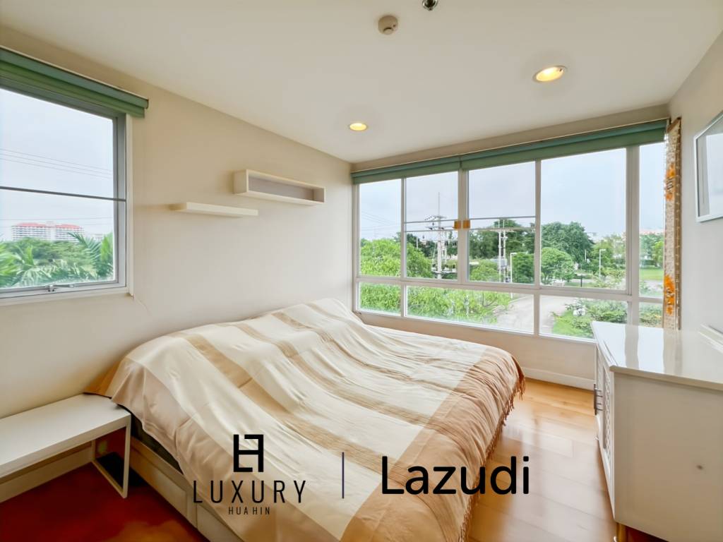Charming 2-Bedroom Condo for Sale in Boathouse Hua Hin!