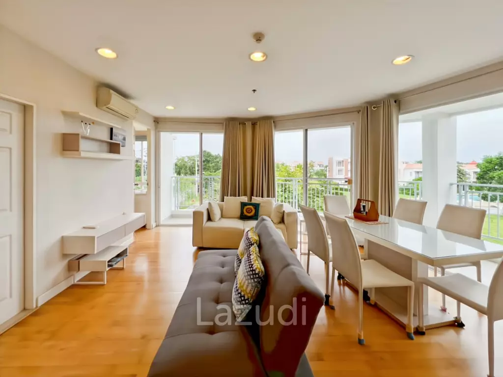 Charming 2-Bedroom Condo for Sale in Boathouse Hua Hin!