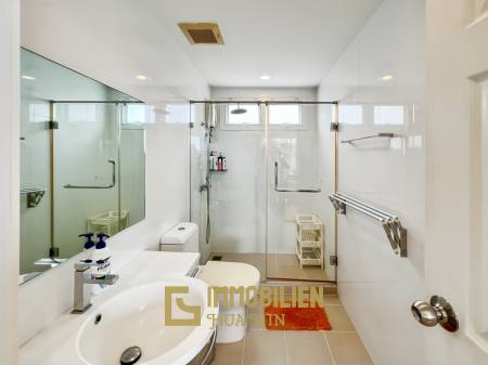 คอนโด 2 ห้องนอนพร้อมเฟอร์นิเจอร์ครบโครงการ Boathouse Hua Hin ชะอำ