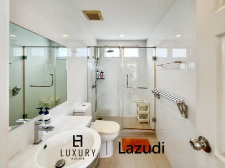 Charming 2-Bedroom Condo for Sale in Boathouse Hua Hin!