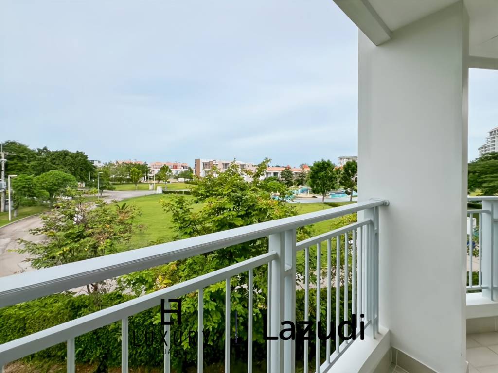Charming 2-Bedroom Condo for Sale in Boathouse Hua Hin!