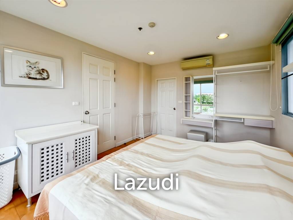 Charming 2-Bedroom Condo for Sale in Boathouse Hua Hin!