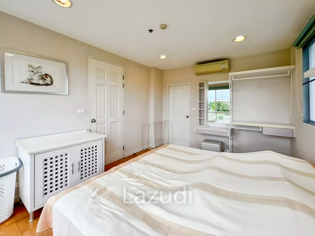 Charming 2-Bedroom Condo for Sale in Boathouse Hua Hin!