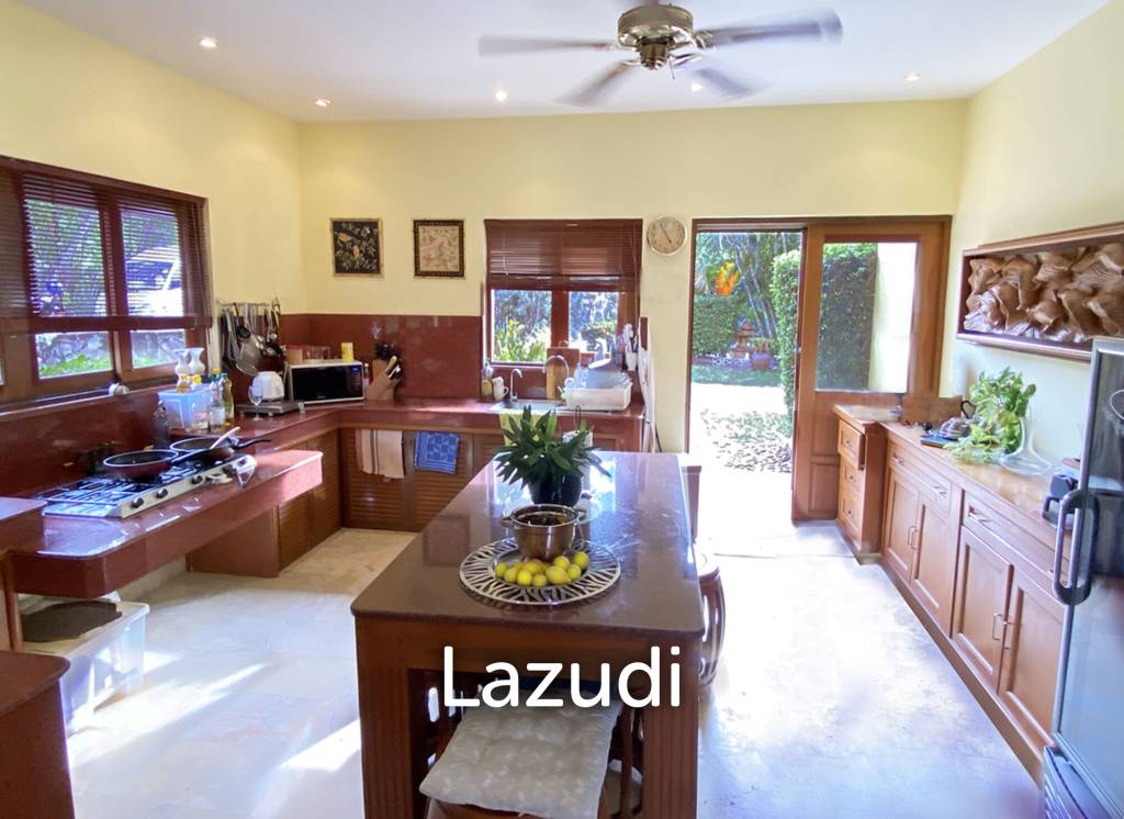 900 Sqm 5 Bed 6 Bath Villa For Sale