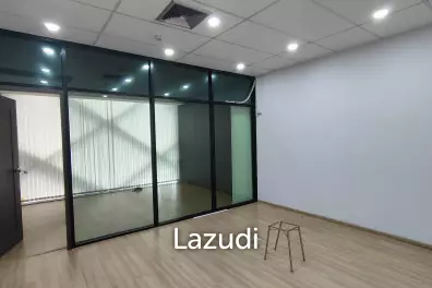Partially Fitted Office Space for rent in Asoke