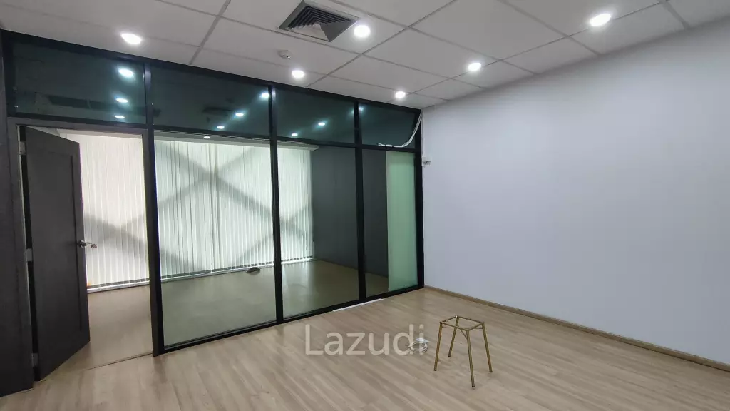 Partially Fitted Office Space for rent in Asoke