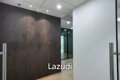 Partially Fitted Office Space for rent in Asoke