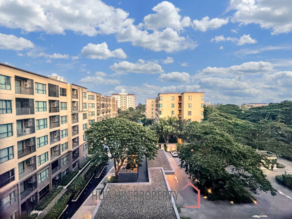 Modern 1 Bedroom Condo in Rain Cha Am Hua Hin