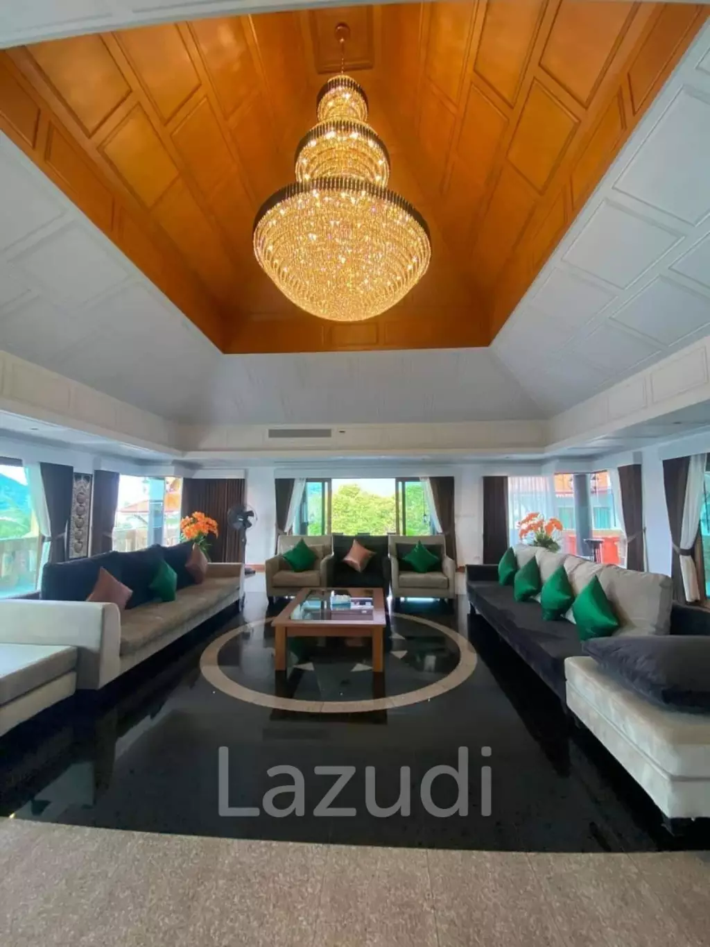 Panoramic Oceanview Thai-Style 13-Bedroom Pool Villa Near Tri Trang Beach, Patong