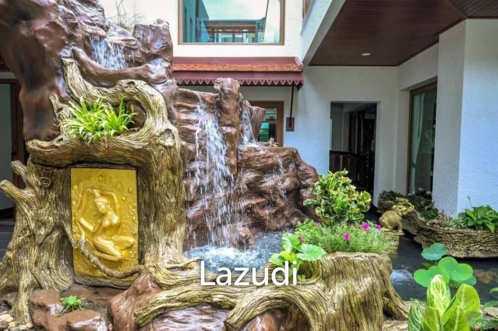 Panoramic Oceanview Thai-Style 13-Bedroom Pool Villa Near Tri Trang Beach, Patong