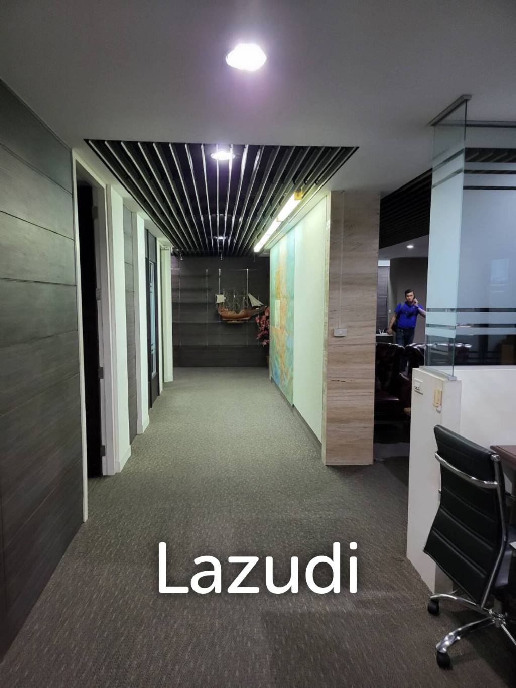 Whole Office Building for sale and rent in Chatuchak
