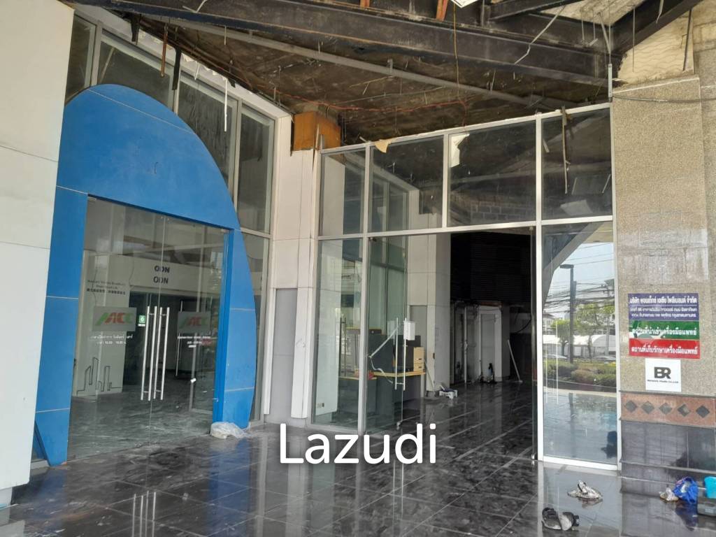 Whole Office Building for sale and rent in Chatuchak