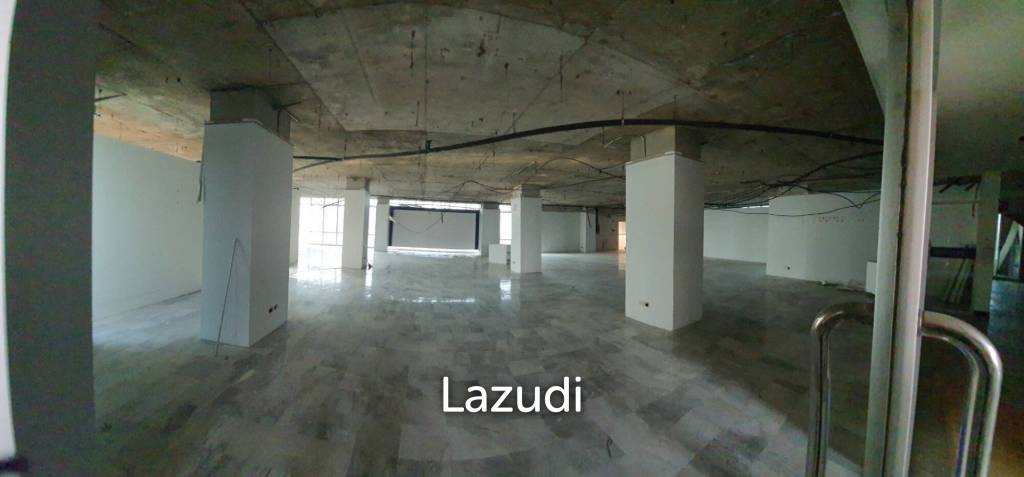 Whole Office Building for sale and rent in Chatuchak
