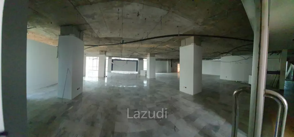 Whole Office Building for sale and rent in Chatuchak