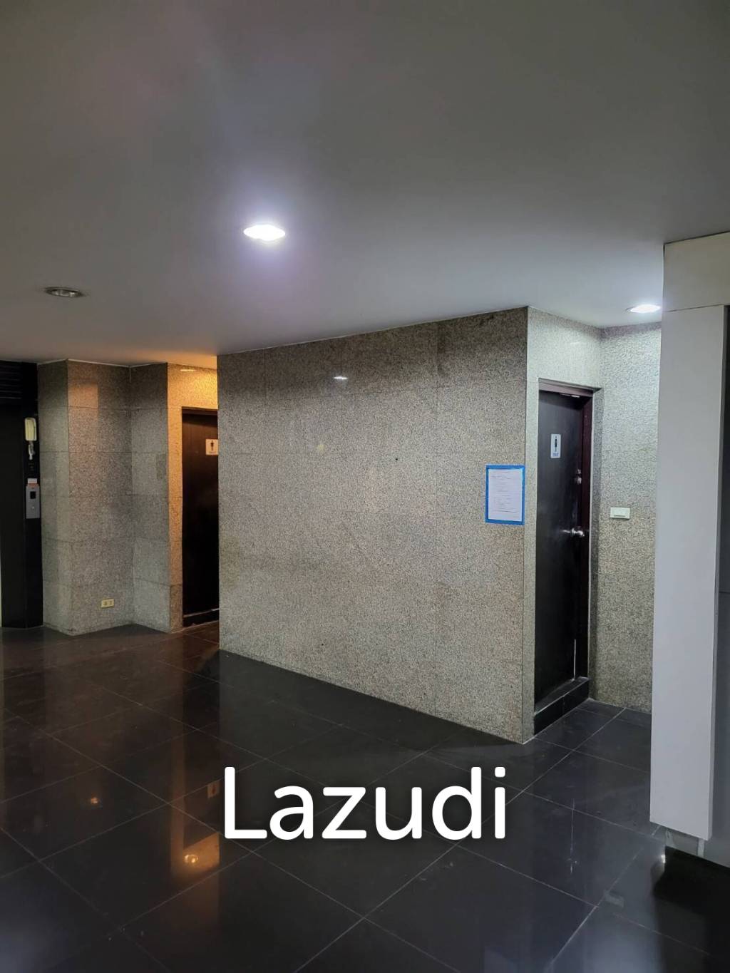 Whole Office Building for sale and rent in Chatuchak