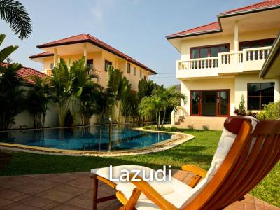 2 Storey 4 Bed  Pool Villa near Town