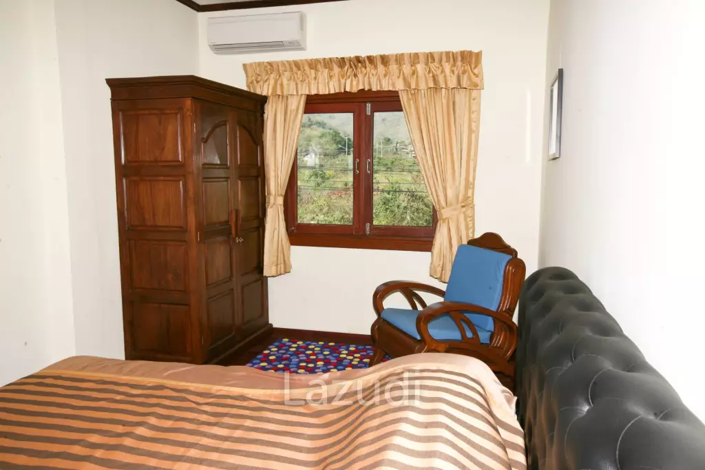 2 Storey 4 Bed  Pool Villa near Town