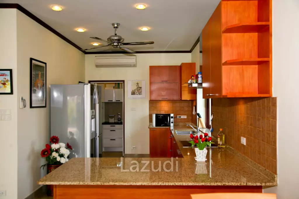 2 Storey 4 Bed  Pool Villa near Town