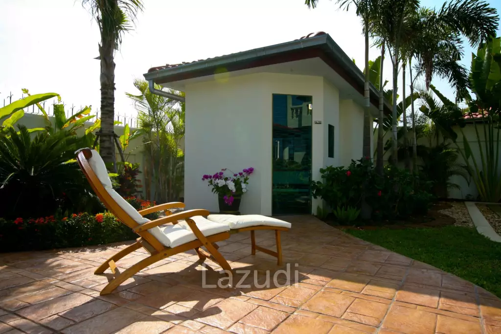 2 Storey 4 Bed  Pool Villa near Town