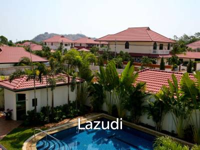 2 Storey 4 Bed  Pool Villa near Town