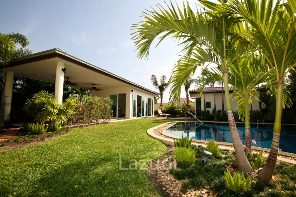 2 Storey 4 Bed  Pool Villa near Town