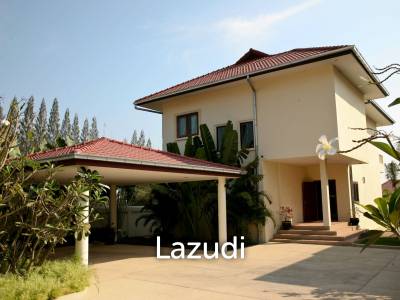 2 Storey 4 Bed  Pool Villa near Town