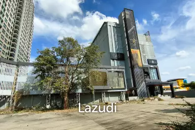 Whole Retail Building for sale in Ratchada-Thaphra