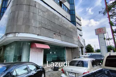 Whole Office Building for sale in Rarchada-Thaphra