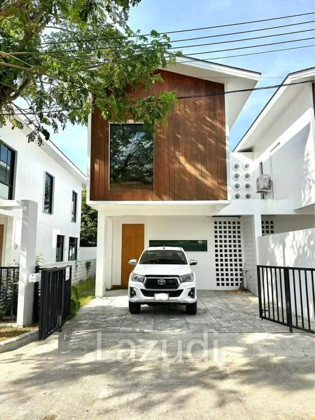 Serene Japanese-Styled 3-Bedroom House in Koh Kaew