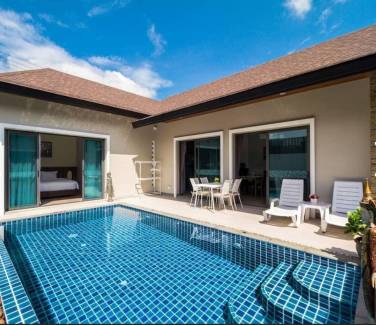 3-Bedroom Pool Villa For Rent In Pasak, Thalang