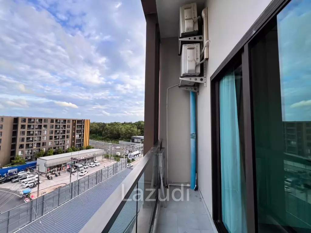 Renovated 1 Bed 34.5 SQ.M For Sale At Zcape 3