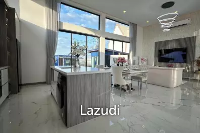 Luxurious 3-Bedroom 299.25 SQ.M Villa in Layan Chak Nok