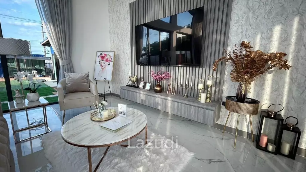 Luxurious 4-Bedroom 407.9 SQ.M Villa in Layan Chak Nok