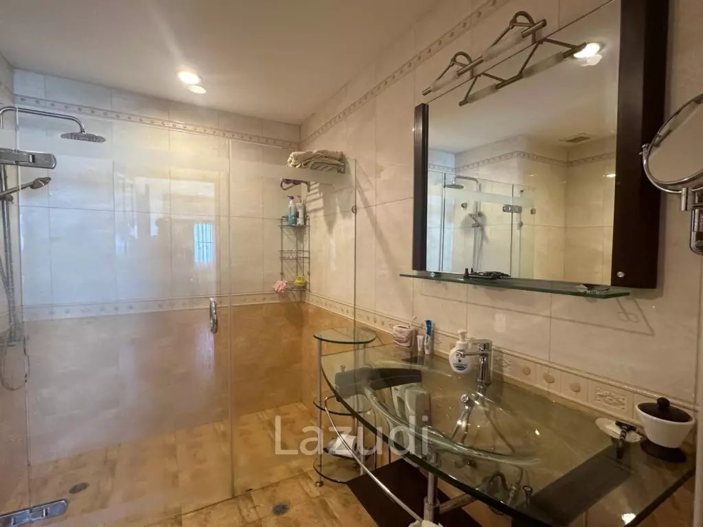 2 Beds 2 Baths 113 SQ.M. Krisda Golden Condotel