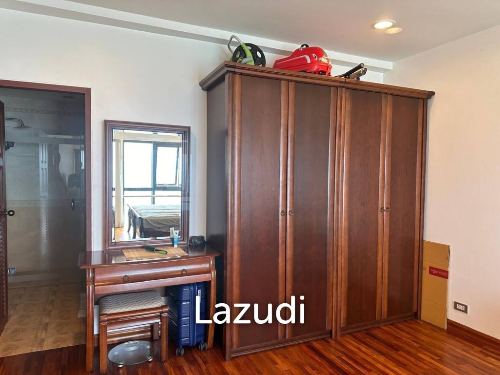 2 Beds 2 Baths 113 SQ.M. Krisda Golden Condotel