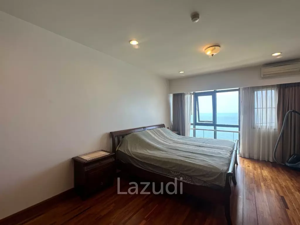 2 Beds 2 Baths 113 SQ.M. Krisda Golden Condotel
