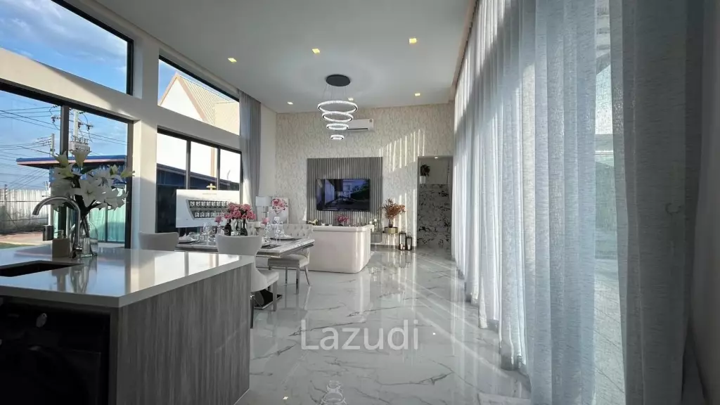 Luxurious 4-Bedroom 407.9 SQ.M Villa in Layan Chak Nok