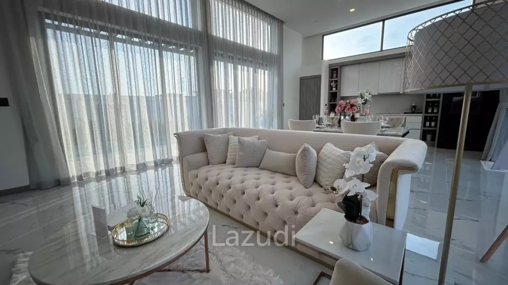 Luxurious 4-Bedroom 407.9 SQ.M Villa in Layan Chak Nok