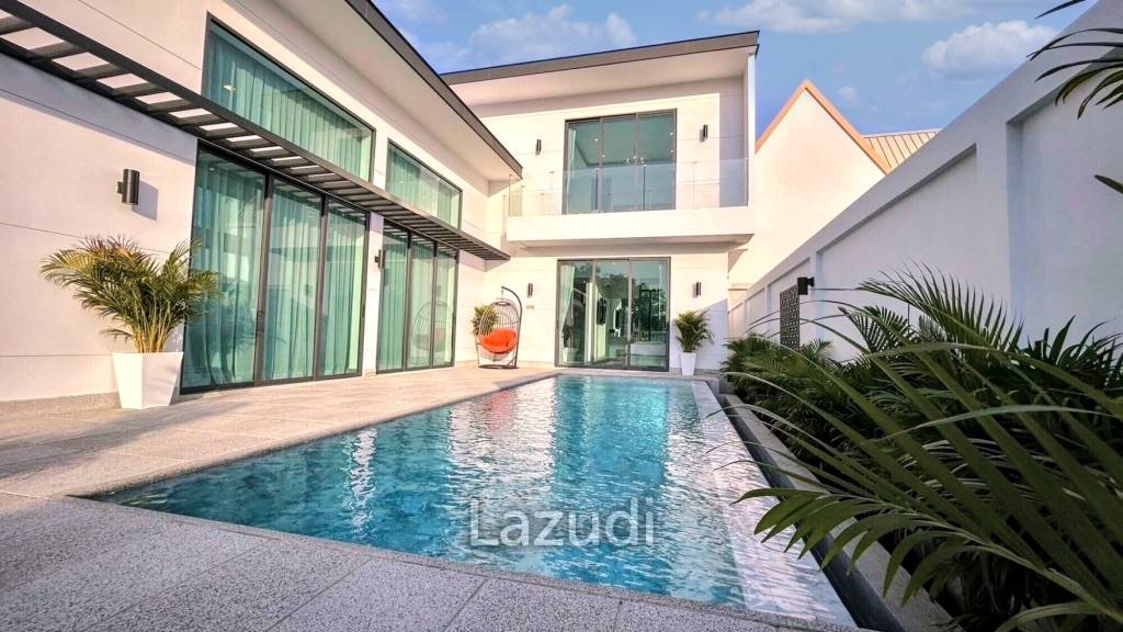 Luxurious 3-Bedroom 299.25 SQ.M Villa in Layan Chak Nok