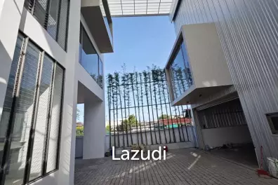Home Office with Private Warehouse for sale and rent in Bangna