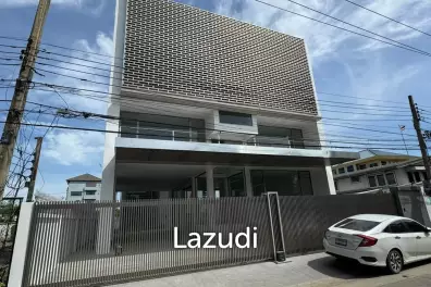 Home Office with Private Warehouse for sale and rent in Bangna